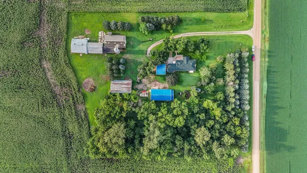 $400,000 | 87192 510th Street, Buffalo Lake, MN 55314