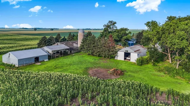 $424,000 | 87192 510th Street, Buffalo Lake, MN 55314