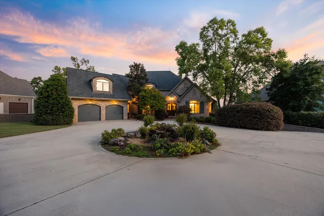 $1,695,000 | 12955 St Andrews Drive, Athens, AL 35611