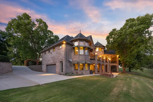 $1,695,000 | 12955 St Andrews Drive, Athens, AL 35611