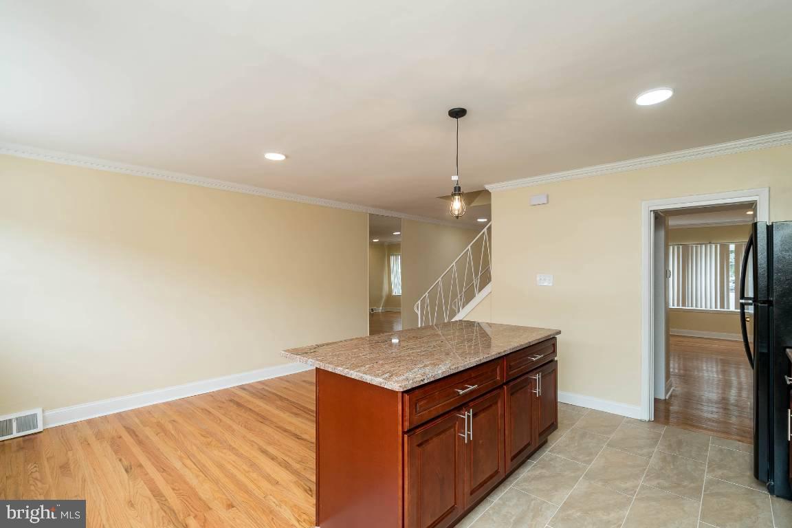 3751 West Country Club Road Philadelphia, PA 19131 - Photo 9 of 34 Gallery Image 9