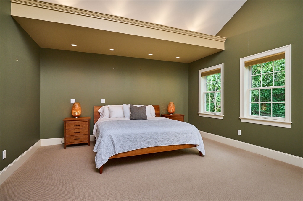 46 Sovereign Way Northampton, MA 01062 - Photo 20 of 42