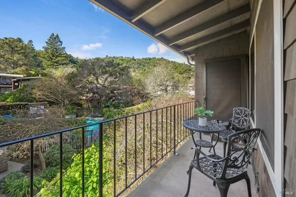 $795,000 | 1411 Casa Buena Drive, Unit 13, Corte Madera, CA 94925