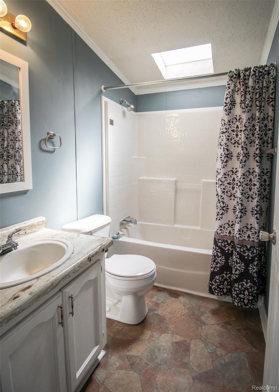 12890 Gera Road Birch Run, MI 48415 - Photo 18 of 24 18.jpg