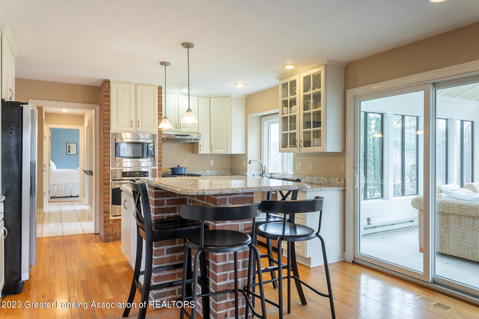 16913 Thorngate Road East Lansing, MI 48823 - Photo 15 of 83 16913 Thorngate Rd East Lansing MI-126