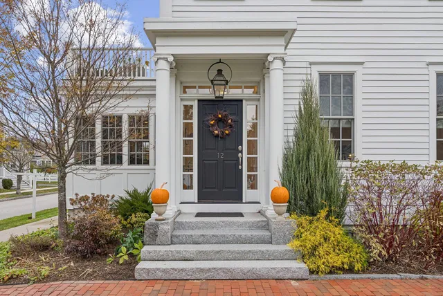 $895,000 | 12 Inspiration Drive, Unit 12, Scarborough, ME 04074