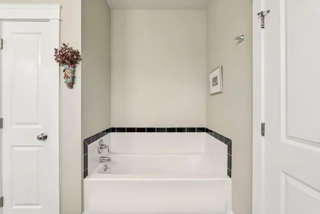 $895,000 | 12 Inspiration Drive, Unit 12, Scarborough, ME 04074