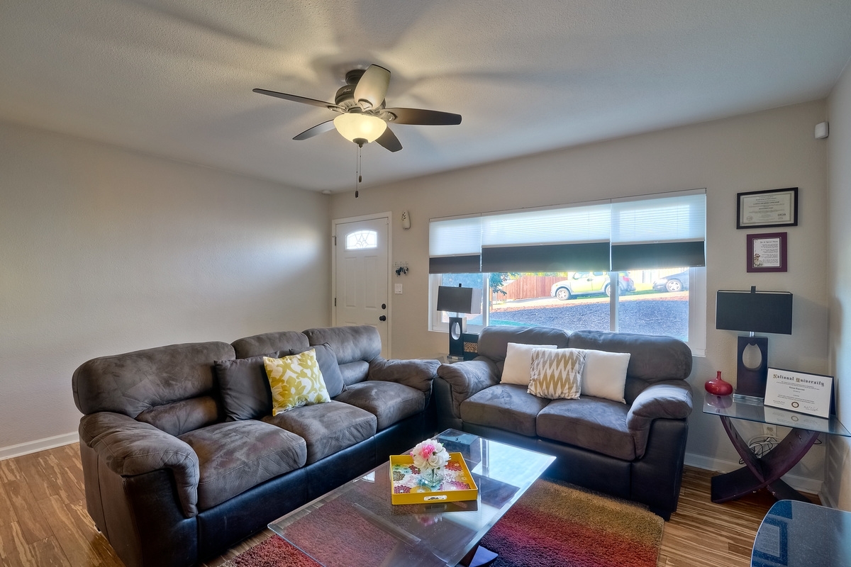 837 Pecos Street Spring Valley, CA 91977 - Photo 7 of 25 Gallery Image 7