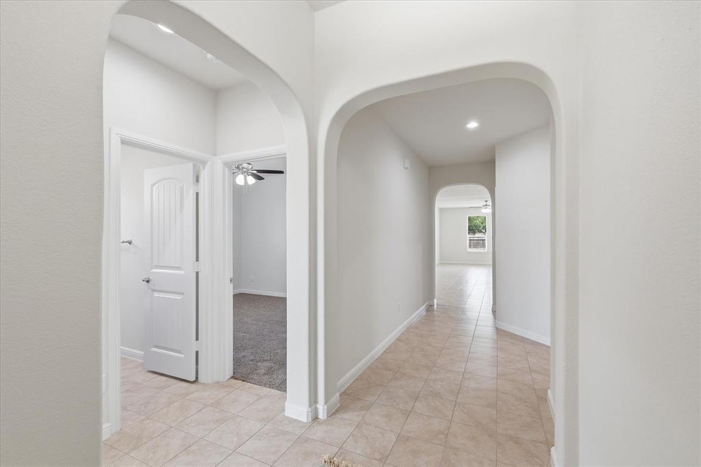 4312 Lost Creek Road Denton, TX 76210 - Photo 6 of 40