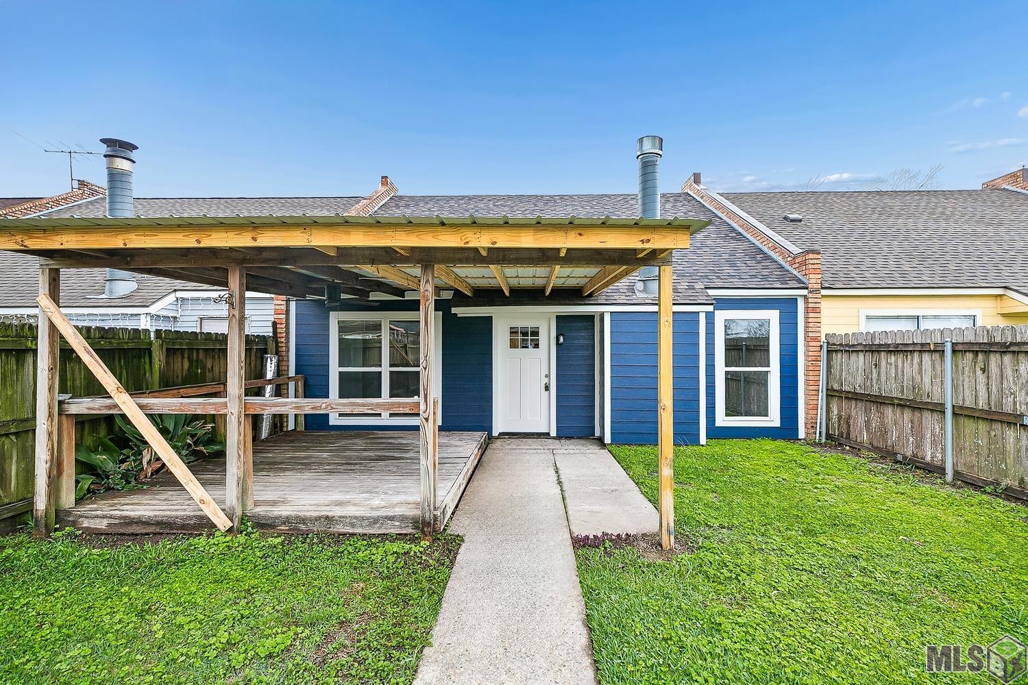 8724 Pecan Tree Drive Baton Rouge, LA 70810 - Photo 2 of 12