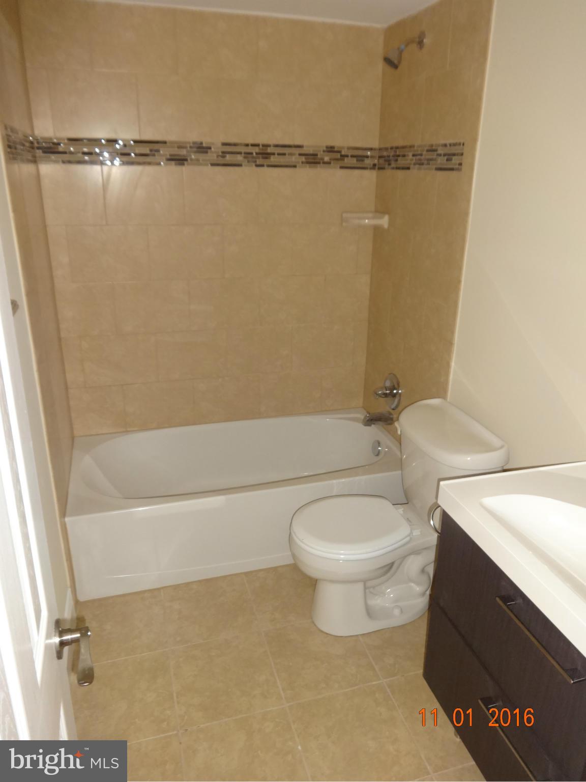 2820 Hardy Avenue Silver Spring, MD 20902 - Photo 13 of 17 Bath