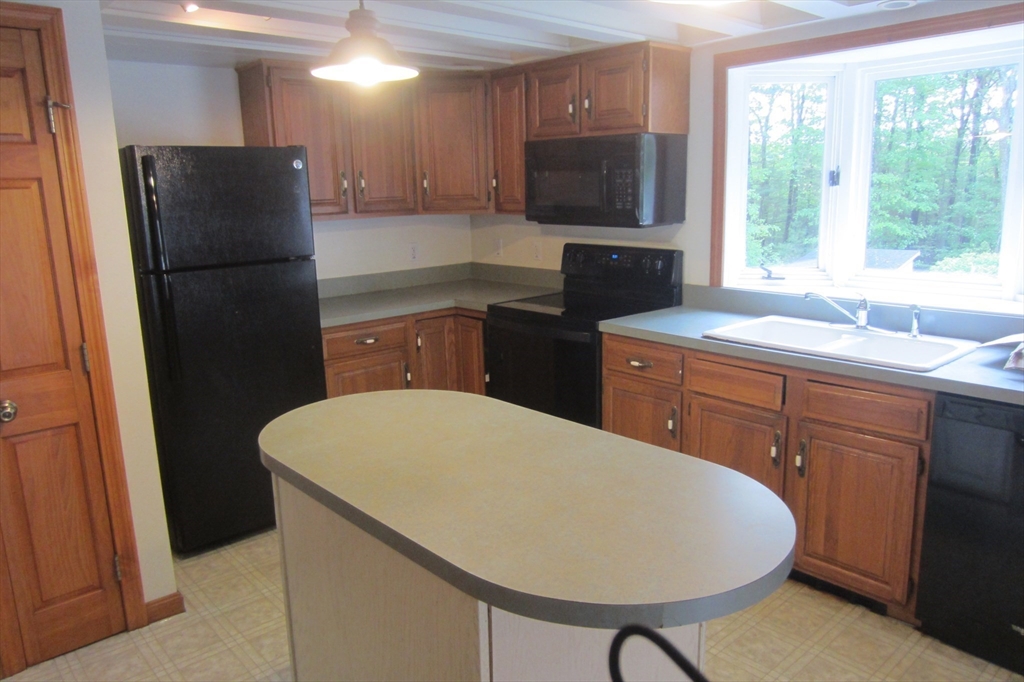30 Bailey Road Oxford, MA 01540 - Photo 25 of 41 Gallery Image 25