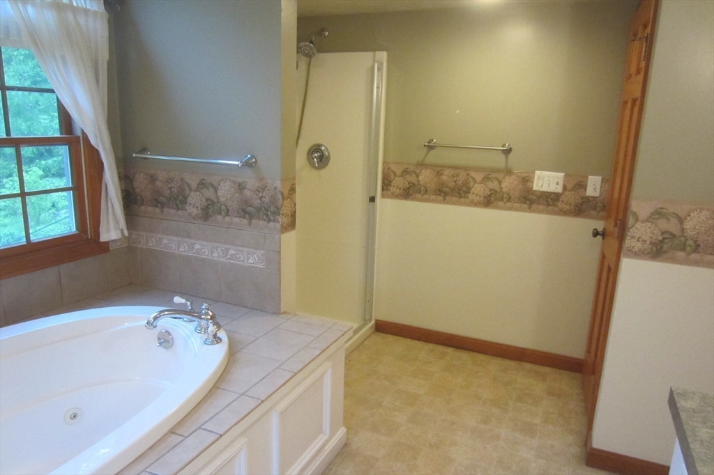 30 Bailey Road Oxford, MA 01540 - Photo 32 of 41 Gallery Image 32