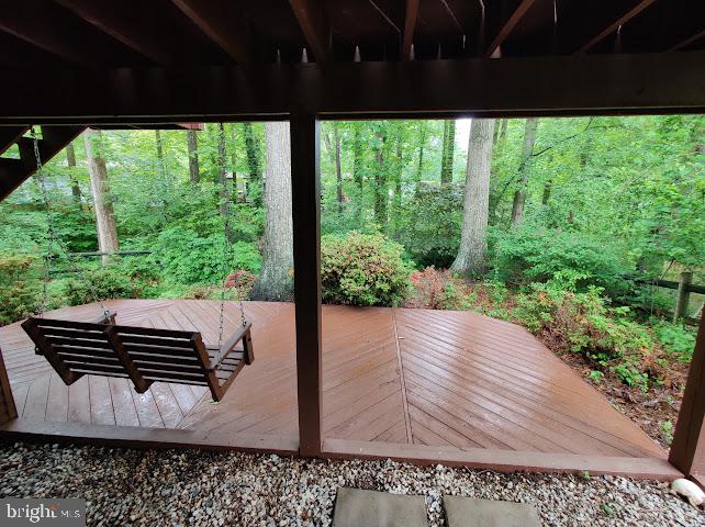 11570 Embers Court Reston, VA 20191 - Photo 19 of 21 Deck lower level