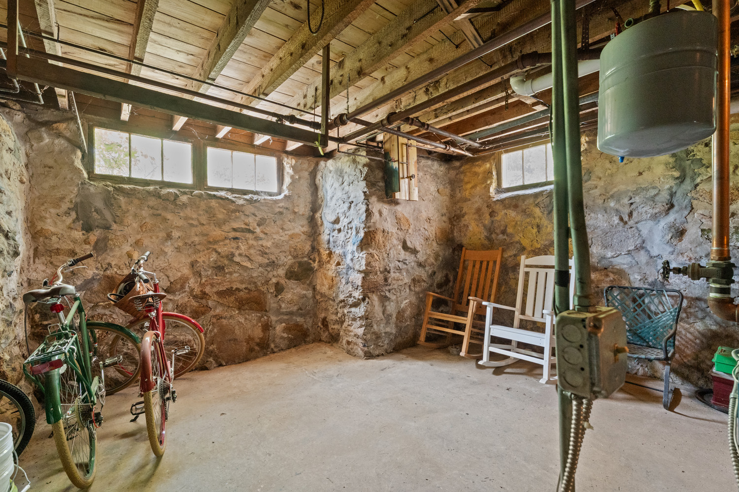 33 Goethals Way Vineyard Haven, MA 02568 - Photo 32 of 34