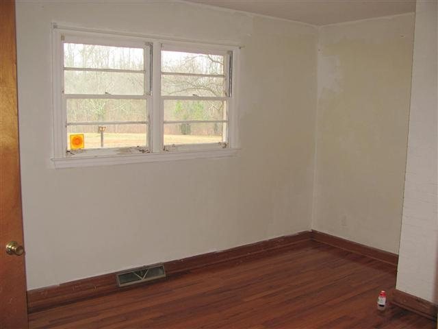 415 State Rd S-4-246 Belton, SC 29627 - Photo 8 of 24