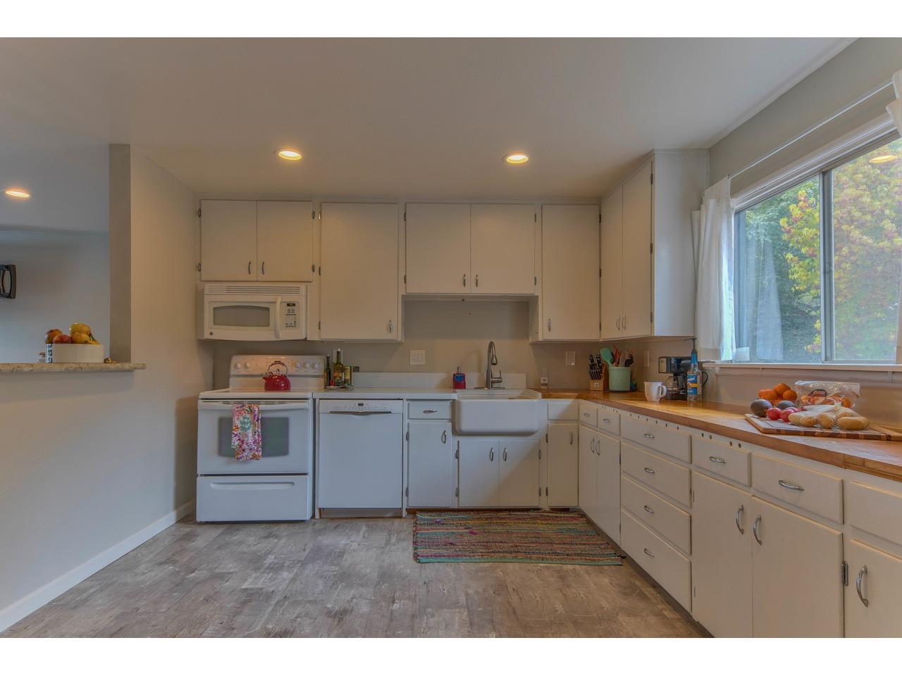 944 Salinas Road Watsonville, CA 95076 - Photo 8 of 21 Gallery Image 8