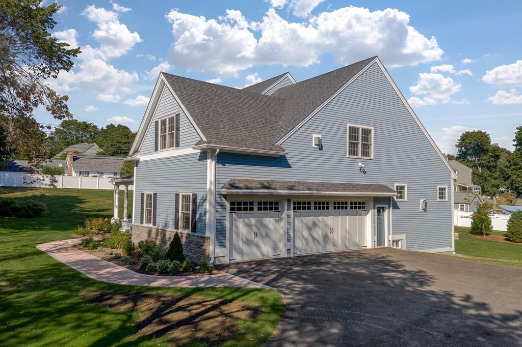 65 Solomon Pierce Road Lexington, MA 02420 - Photo 4 of 38