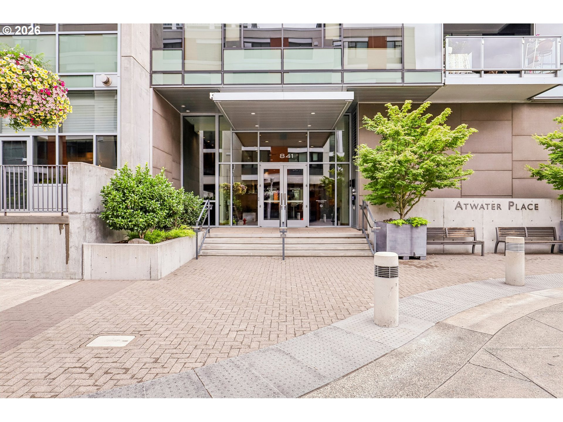 841 Southwest Gaines Street, Unit 335 Portland, OR 97239 - Photo 3 of 35