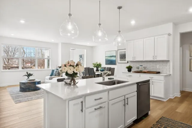 $489,385 | 6855 Kenwood Lane, Hamel, MN 55340