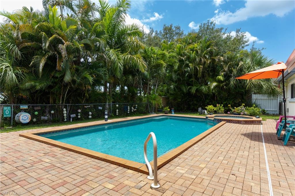 1660 South Hermitage Road Fort Myers, FL 33919 - Photo 4 of 21 a view of swimming pool with lounge chair