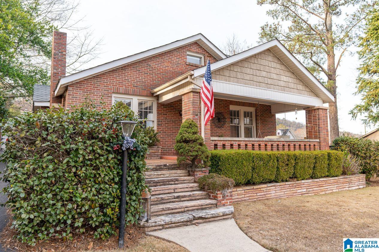 306 4th Avenue East Oneonta, AL 35121 - Photo 2 of 30