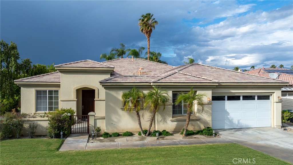17 Bellisimo Court Rancho Mirage, CA 92270 - Photo 2 of 42 Street View of Home