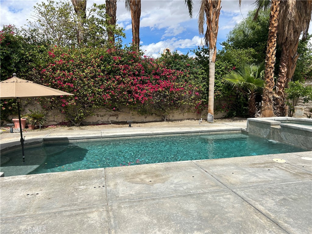 17 Bellisimo Court Rancho Mirage, CA 92270 - Photo 4 of 42