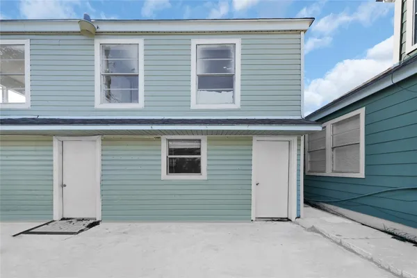 $425,000 | 106 Hanover Street, Houston, TX 77012