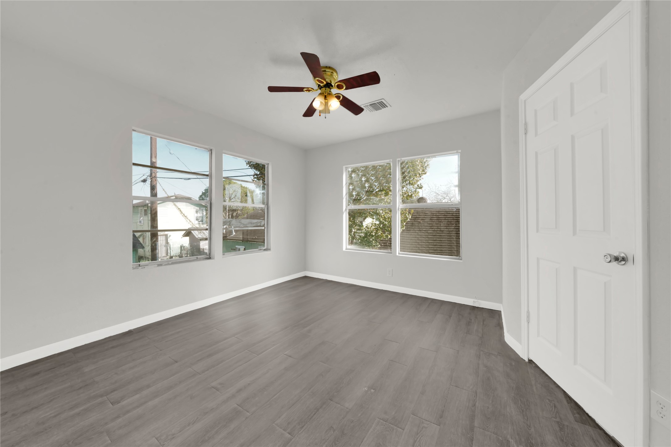 106 Hanover Street Houston, TX 77012 - Photo 45 of 49