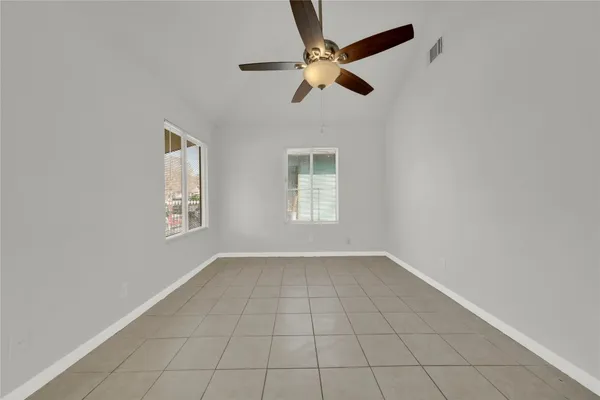 $425,000 | 106 Hanover Street, Houston, TX 77012