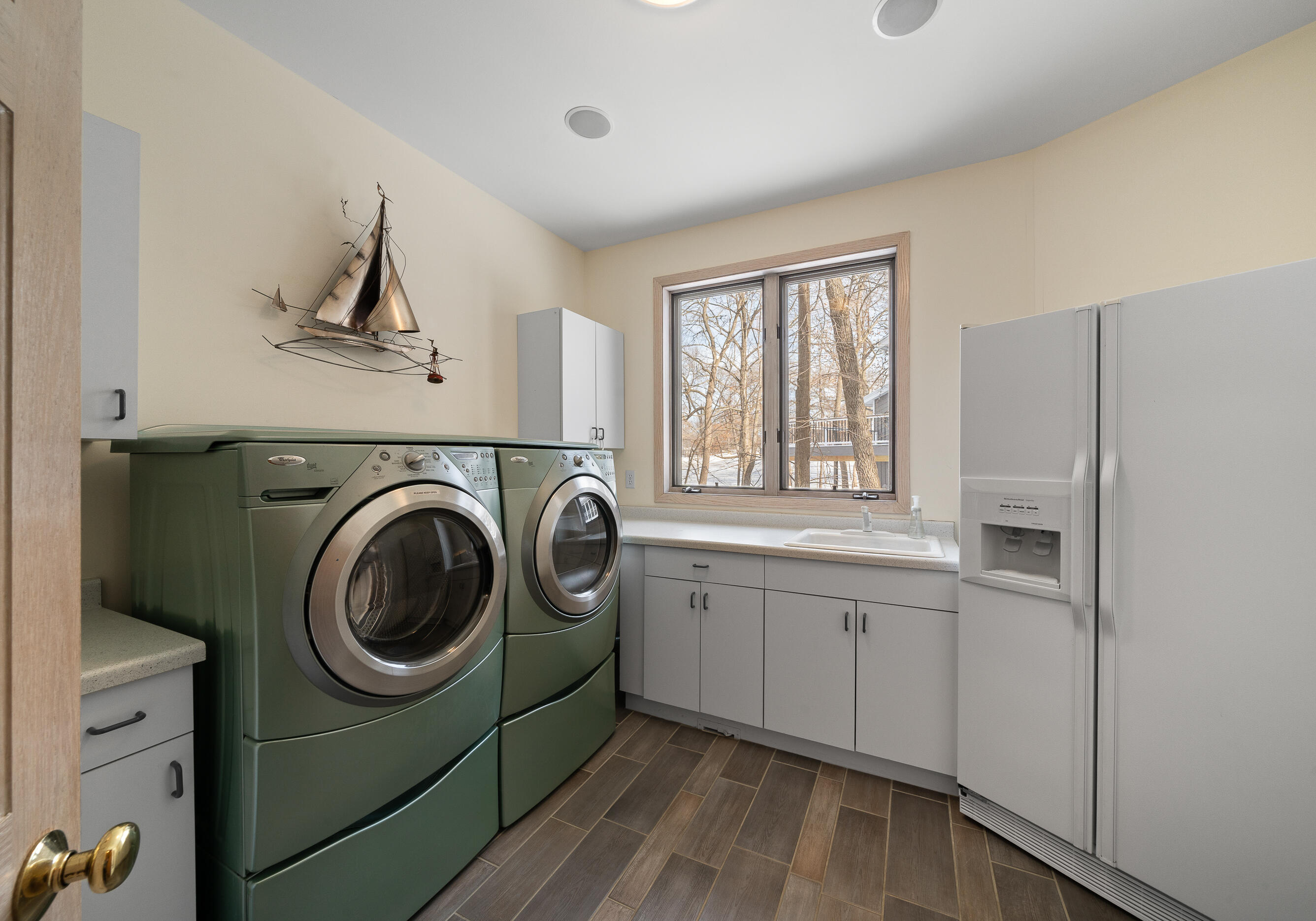 410 Deerpath West Fontana, WI 53125 - Photo 34 of 77 laundry room