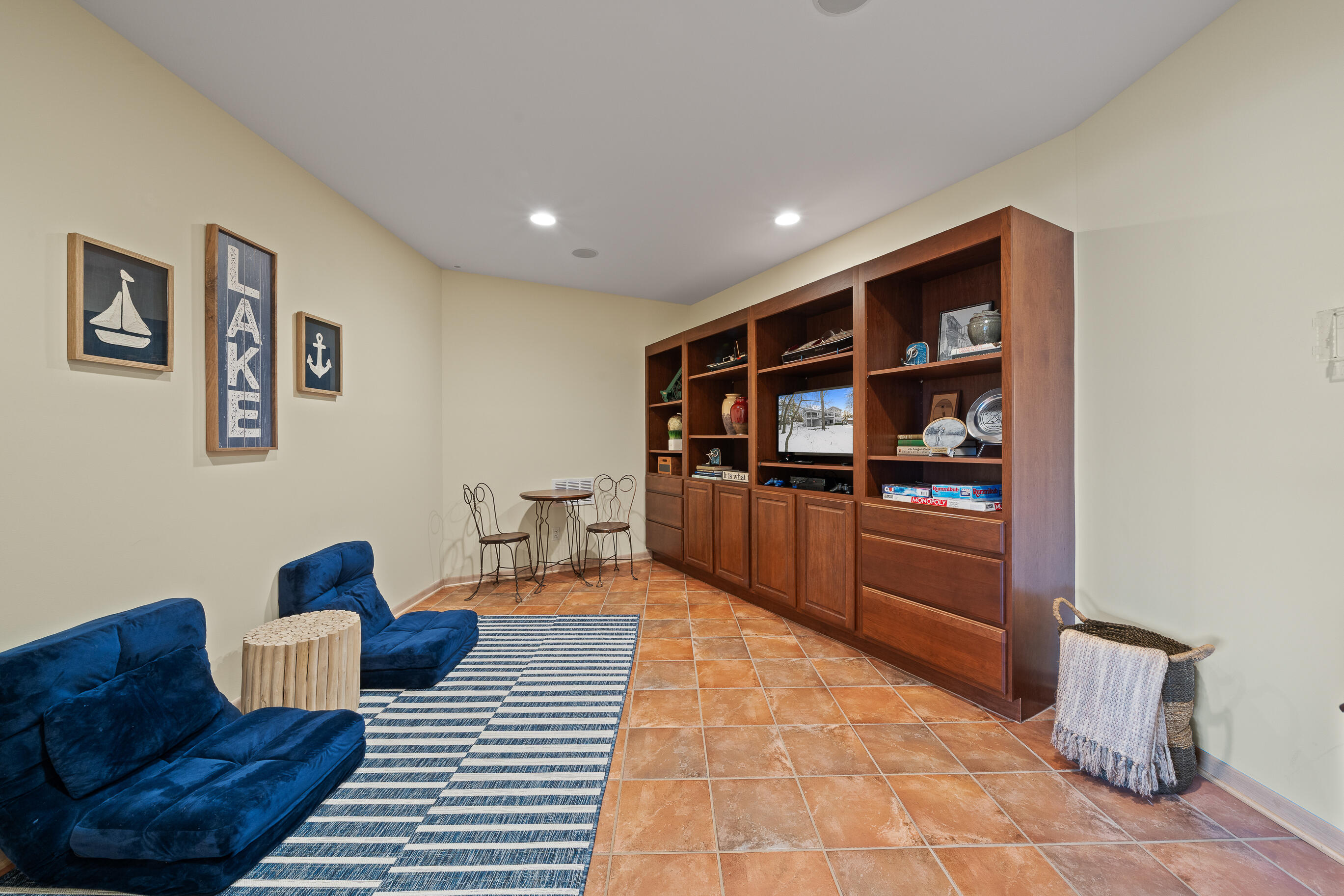 410 Deerpath West Fontana, WI 53125 - Photo 43 of 77 410 Deerpath W - Extras-23