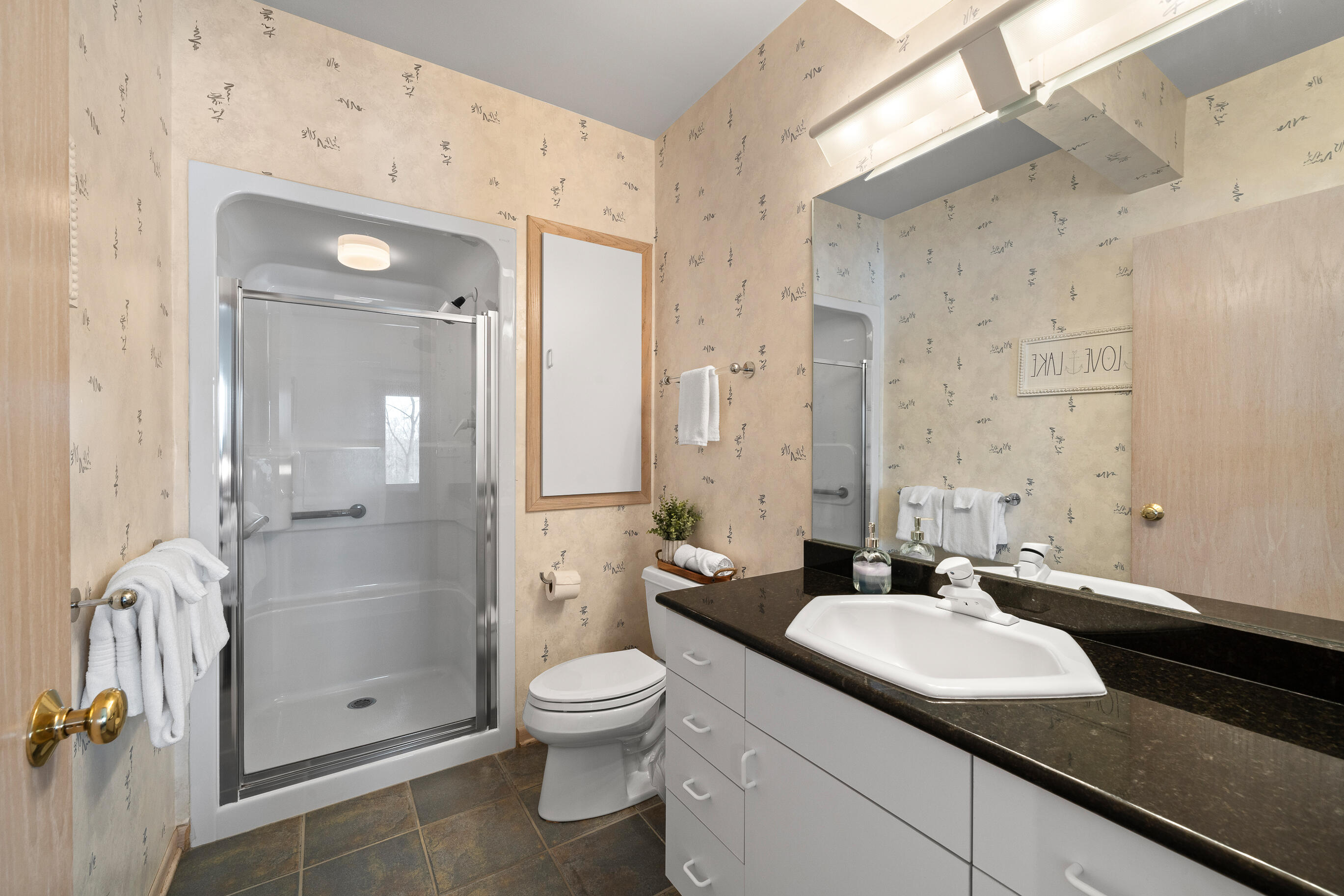410 Deerpath West Fontana, WI 53125 - Photo 51 of 77 guest bath