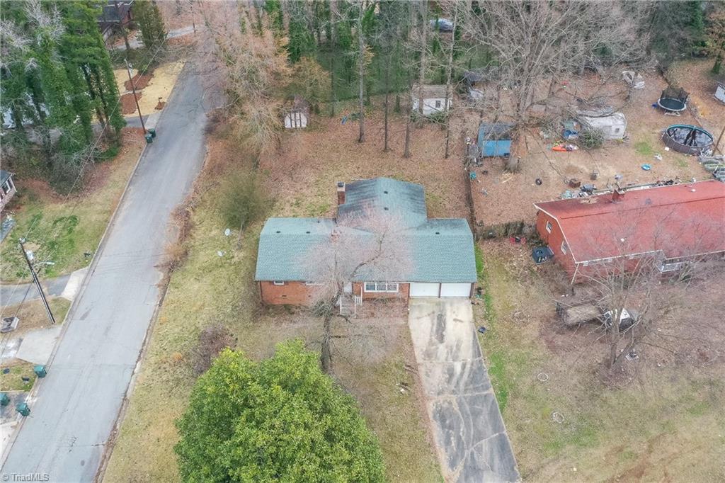 2001 Random Drive Greensboro, NC 27407 - Photo 4 of 22