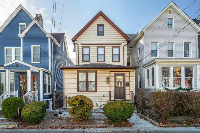 $555,000 | 38 West 43rd Street, Bayonne, NJ 07002