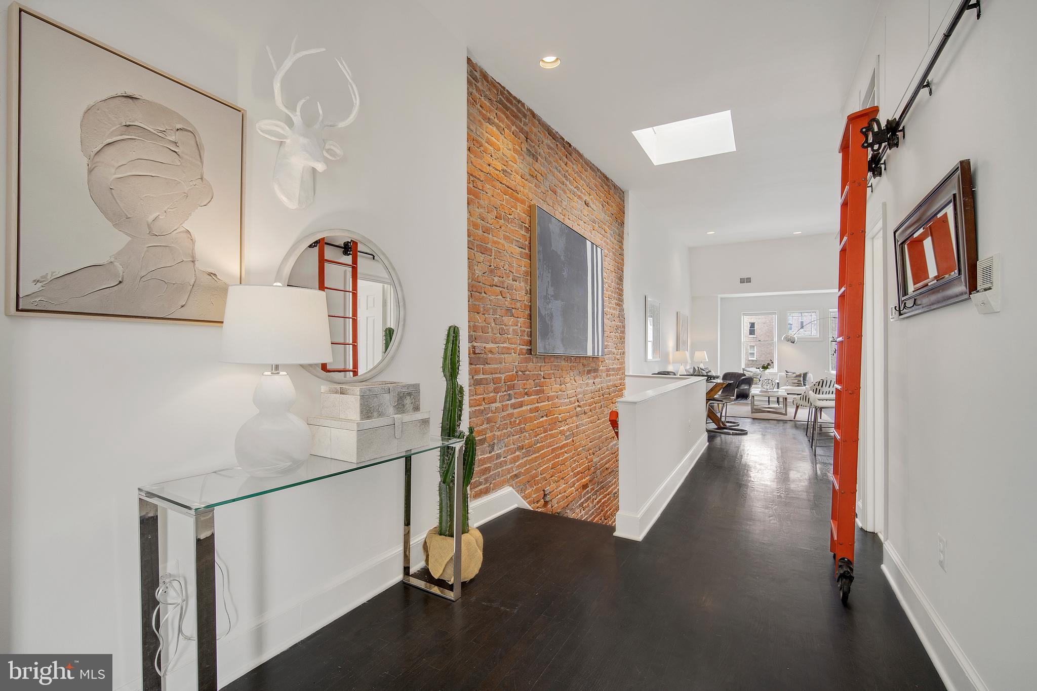 2015 Columbia Road Northwest, Unit 8 Washington, DC 20009 - Photo 2 of 27 Gallery Image 2