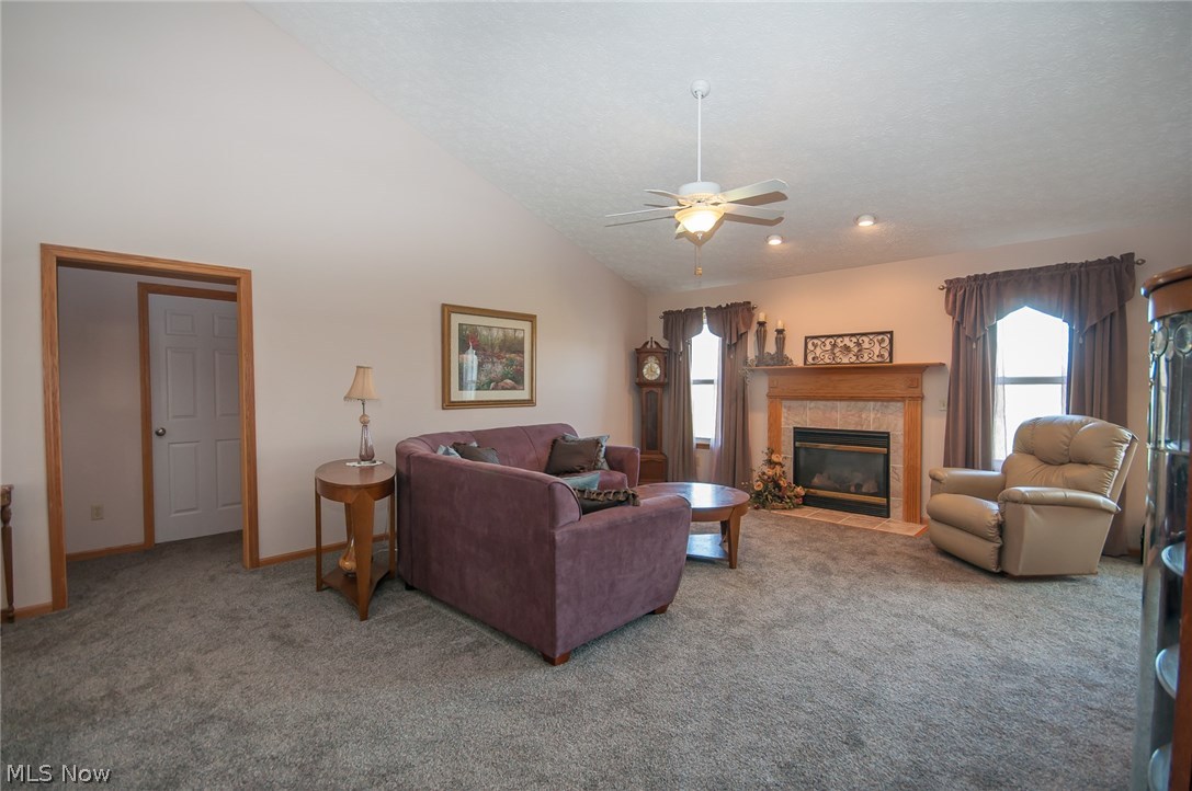 1095 South Medina Line Road Wadsworth, OH 44281 - Photo 5 of 32 Gallery Image 5