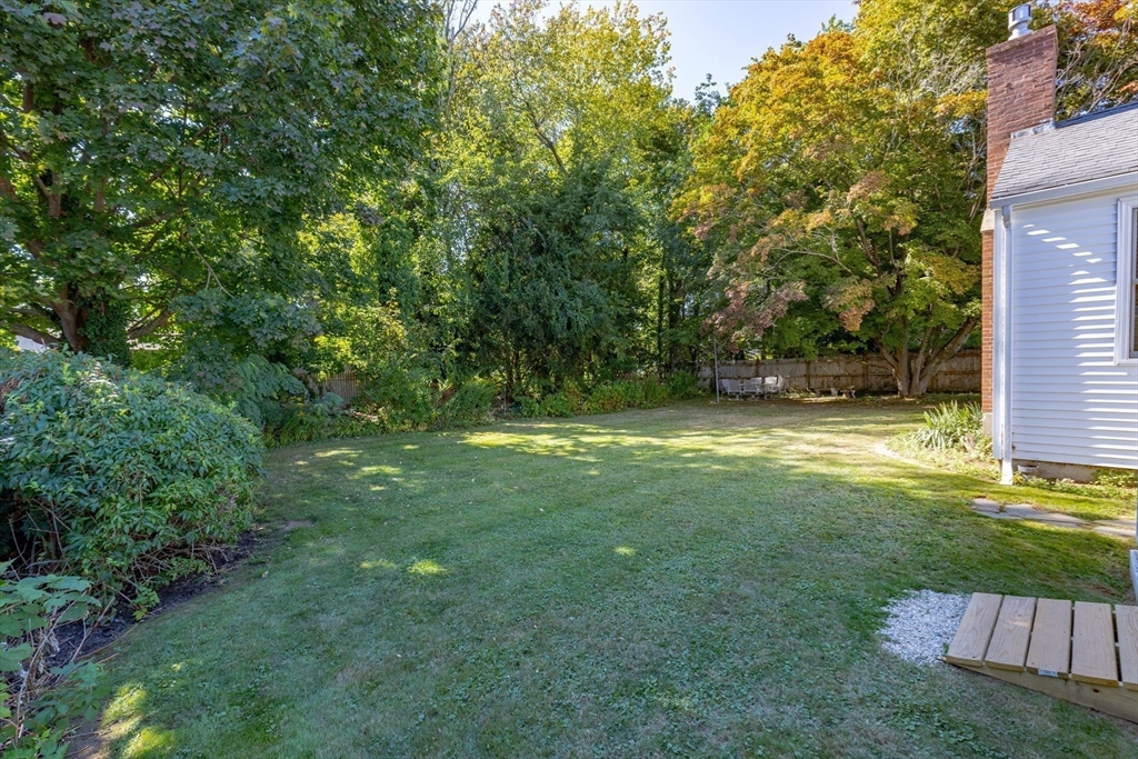7 Butterworth Road Beverly, MA 01915 - Photo 29 of 32 Gallery Image 29