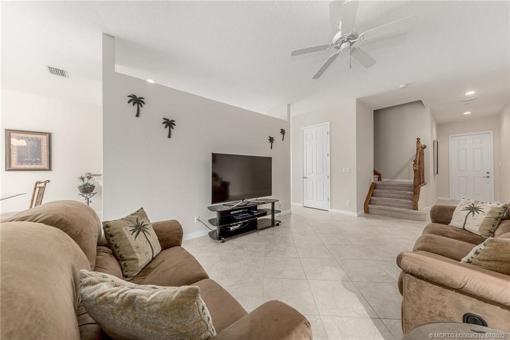 182 Southwest Walking Path Stuart, FL 34997 - Photo 5 of 31 Gallery Image 5