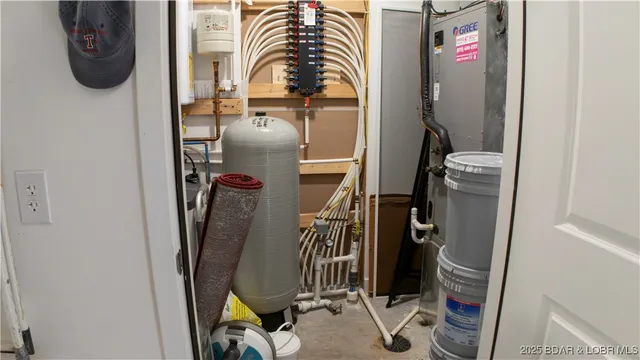 $367,500 | 30943 Scorpion Lane, Warsaw, MO 65355