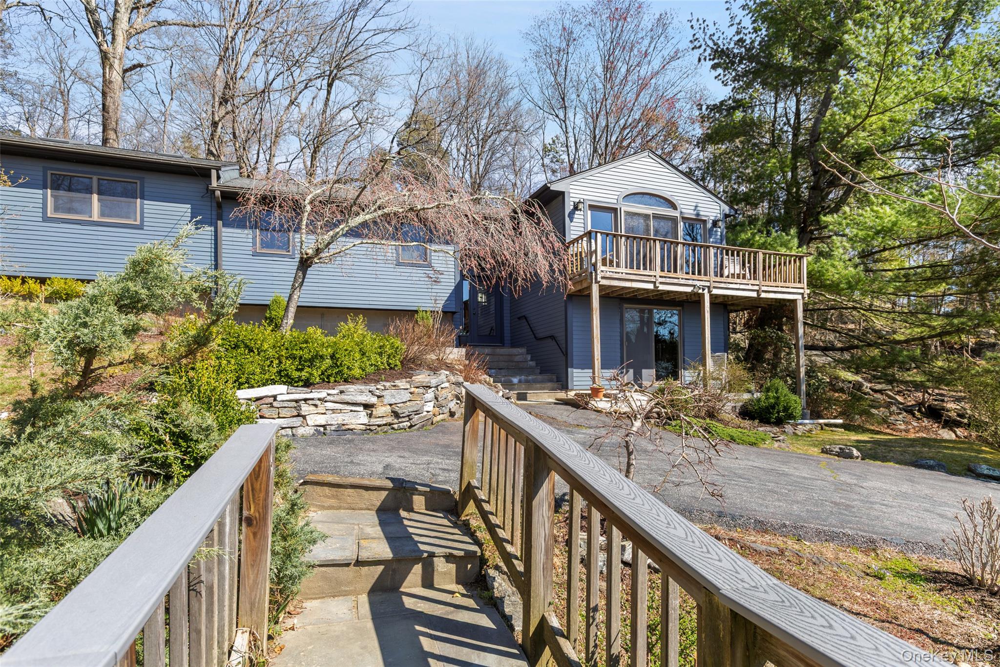 6 Tennis Court Road Mahopac, NY 10541 - Photo 4 of 47