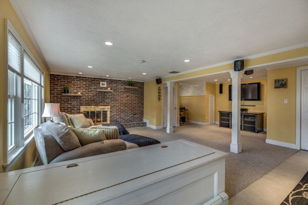 4 Arthur Road Wakefield, MA 01880 - Photo 20 of 30 Gallery Image 20