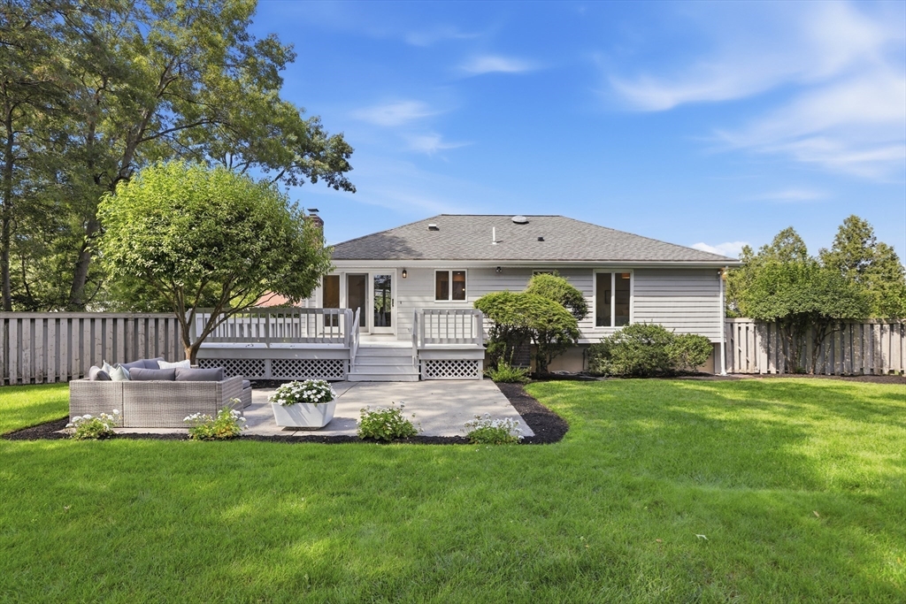 14 Eugene Road Burlington, MA 01803 - Photo 4 of 37 Gallery Image 4