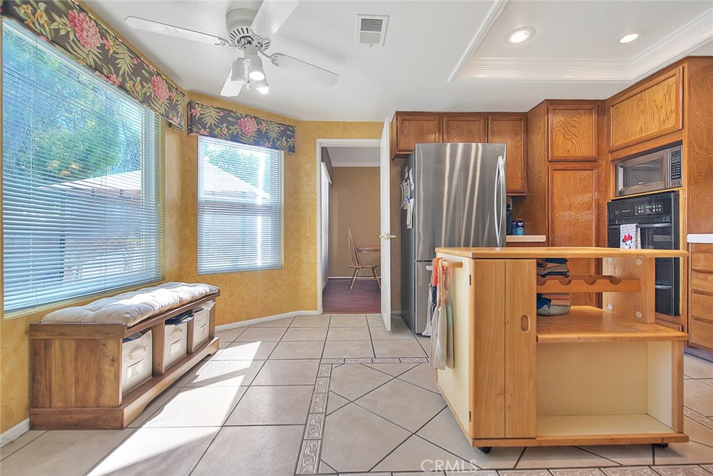 32 Rising Hill Road Phillips Ranch, CA 91766 - Photo 9 of 63