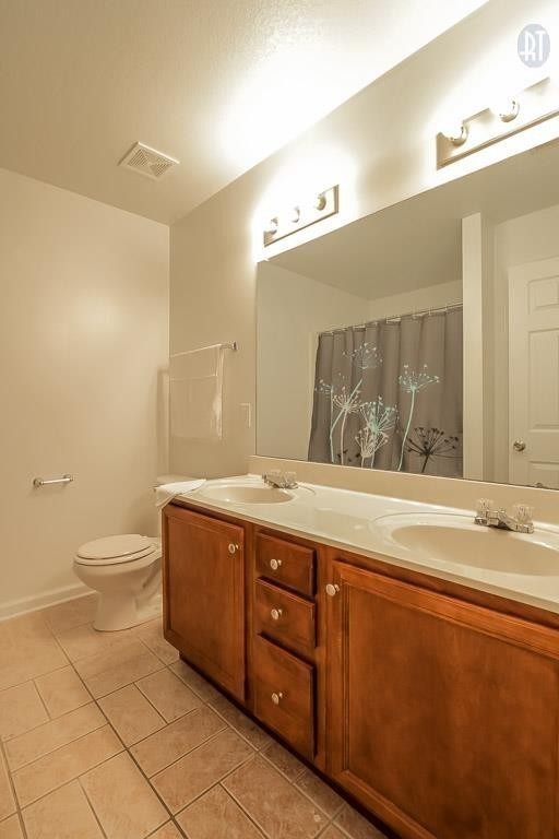 535 Lafayette Road, Unit H4 Clarksville, TN 37042 - Photo 20 of 24 a bath room with a sink and a toilet