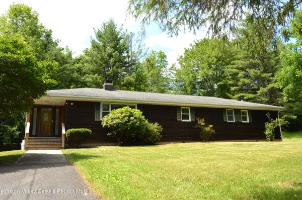 $375,000 | 4 Willa Lane, Chichester, NY 12416