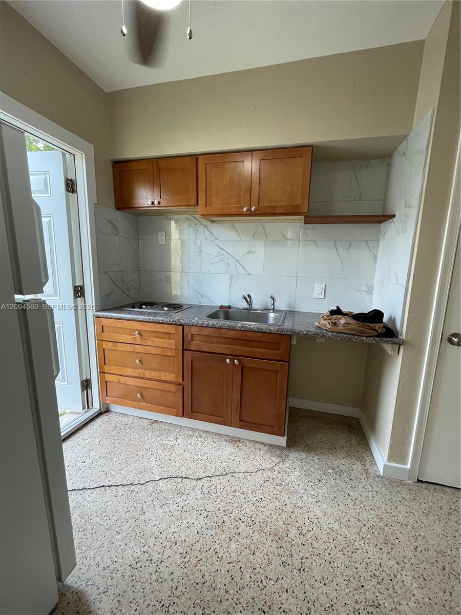 940 Southwest 10th Street, Unit 4 Miami, FL 33130 - Photo 4 of 7