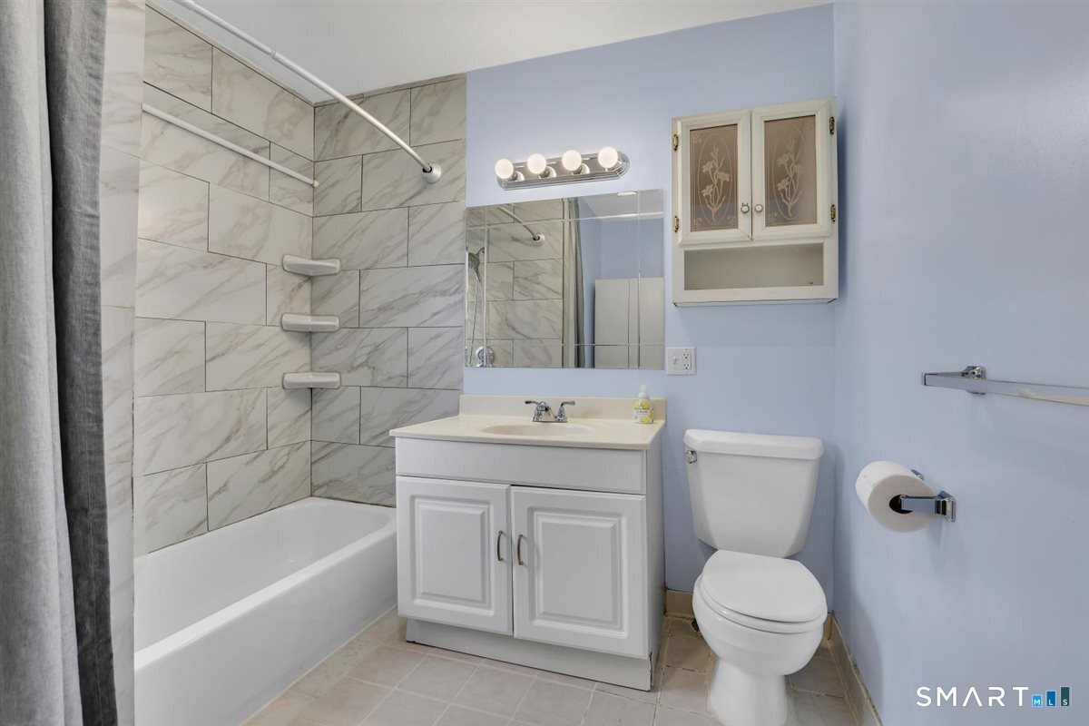 20 4th Street Meriden, CT 06451 - Photo 25 of 34
