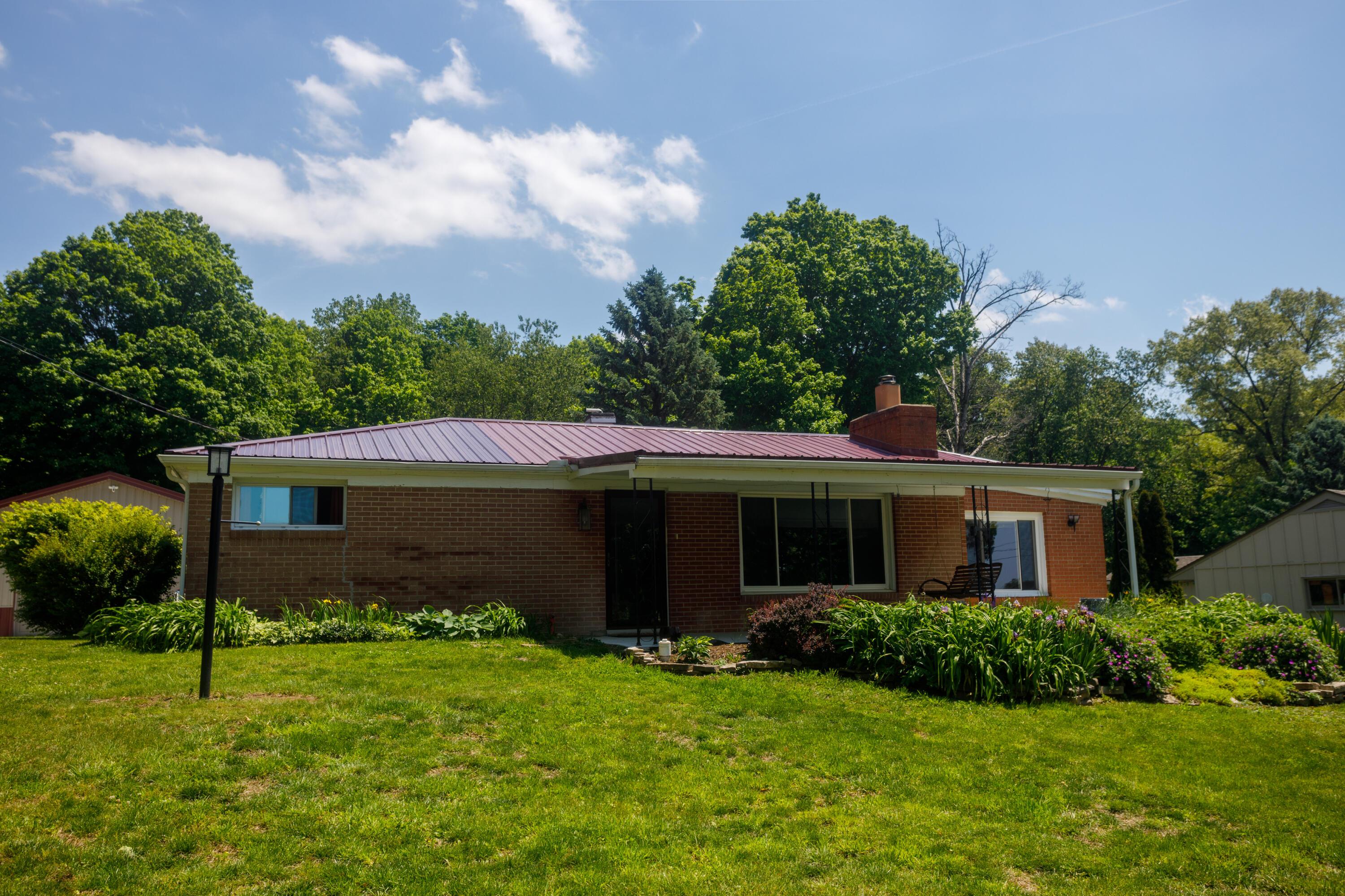 4008 Bosart Road Springfield, OH 45503 - Photo 7 of 27 WRE-4008Bosart--21